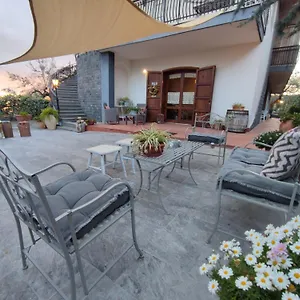  Frühstückspension Casa Degli Ulivi Etna